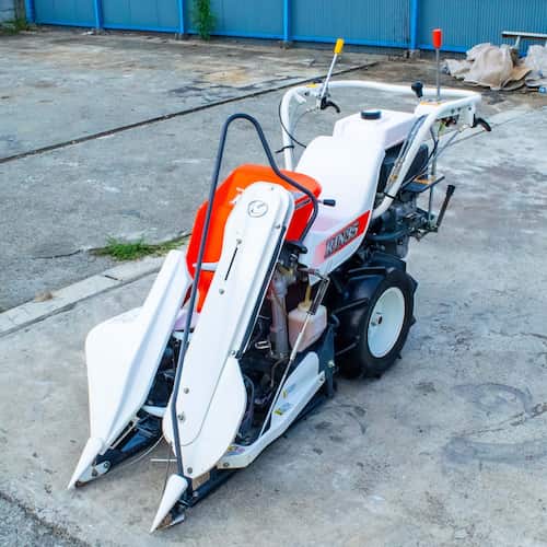 長野県から買取した、クボタのバインダーRJN35