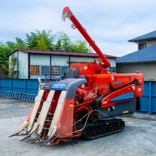 栃木県から買取した、クボタのコンバインSR25DW