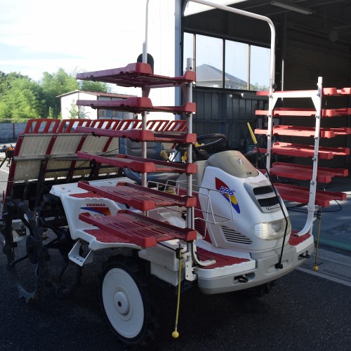 青森県から買取した、ヤンマーの田植え機VP6